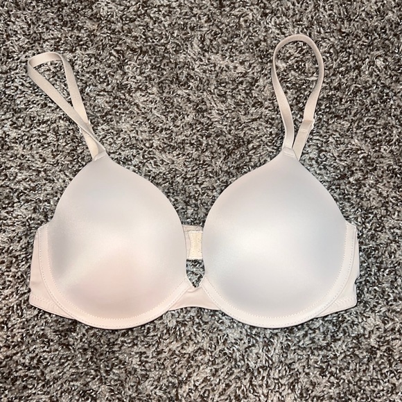 Victoria's Secret Other - Beige Victoria secret bra